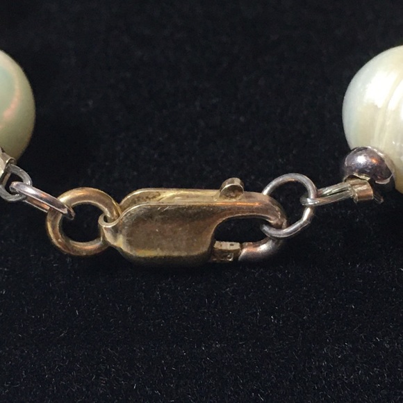 FRESHWATER RINGED PEARL BRACELET - Picture 3 of 6